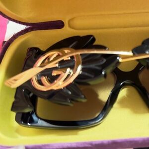 Authentic Gucci women's sunglassed